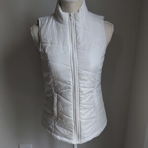 Red Camel White Quilted Vest